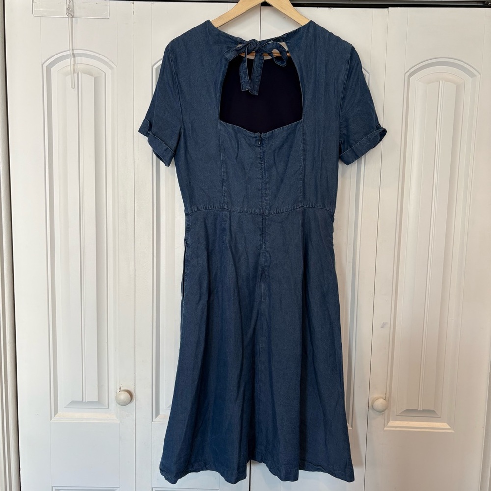 Banana Republic Chambray Dress Size 8 - Picture 2 of 9